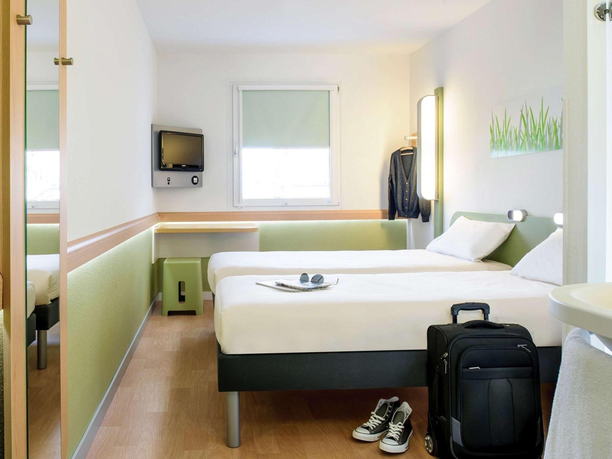 Ibis Budget Grenoble Sud Seyssinet Exterior foto